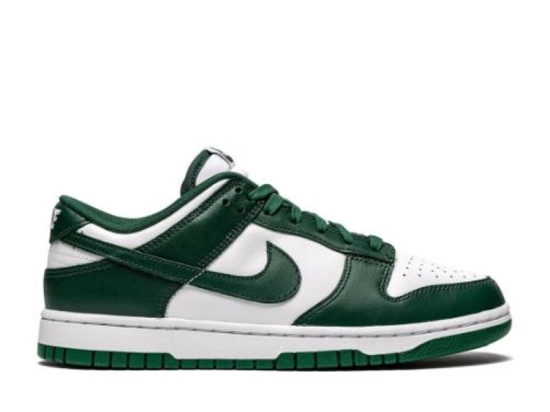 Nike SB Dunk Low blancas con verde y logo negro
