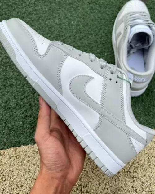 Nike SB Dunk Low grises con blanco - Tienda del Oso | Tienda de Zapatillas 